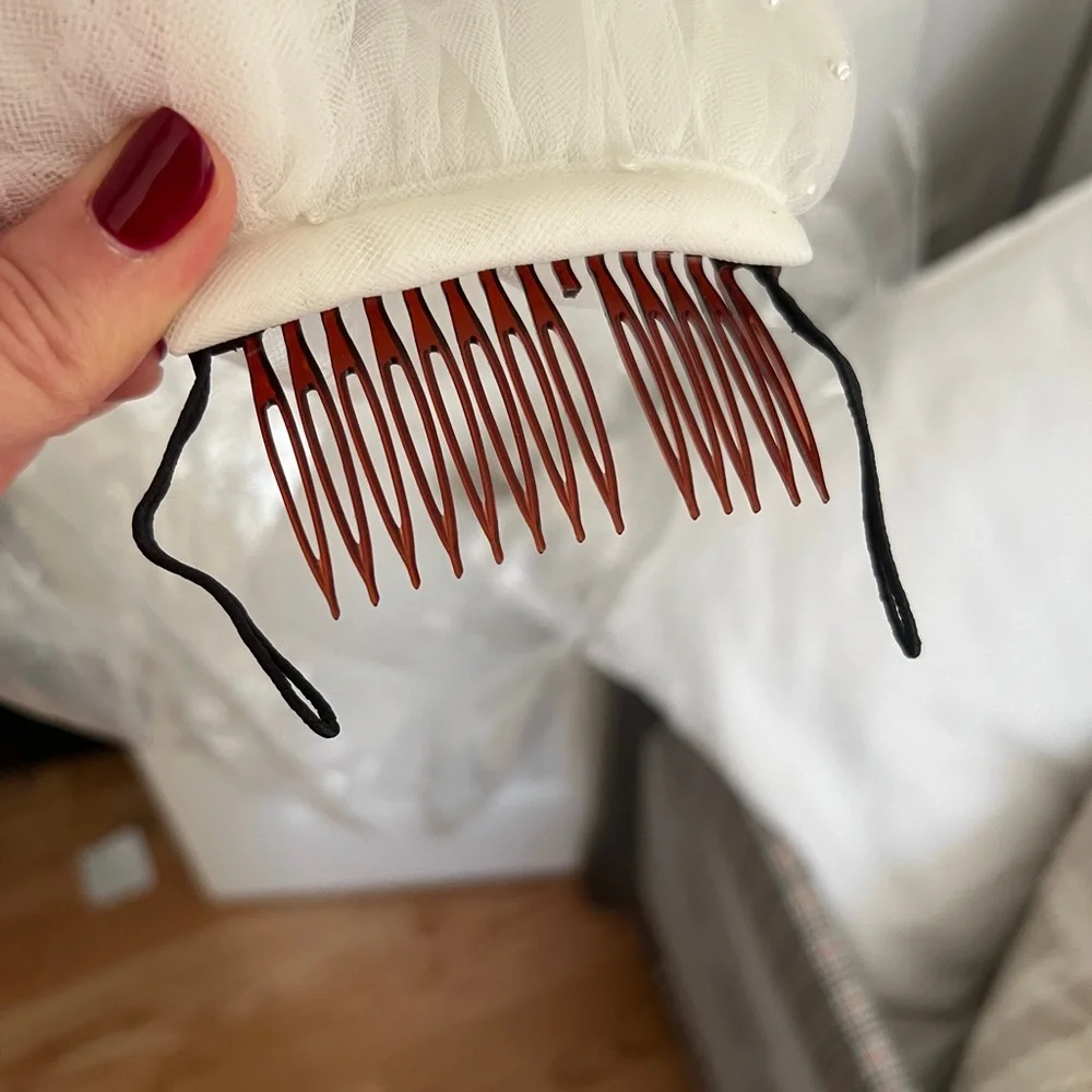 Pronovias Pearl Veil V-2117 ICONIC ivory color - Picture 3 of 5